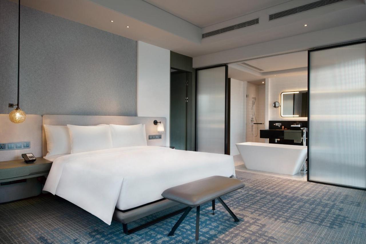 Crowne Plaza Shenzhen World Exhibition And Convention Center, An Ihg Hotel Екстер'єр фото